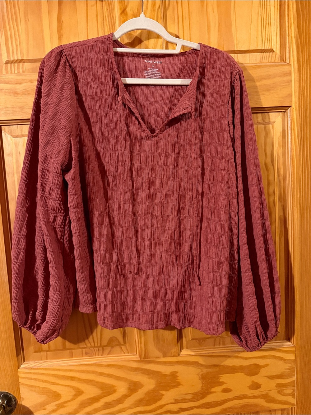 Nine West Rose-Mauve Textured V-Neck Balloon Sleeve Blouse
